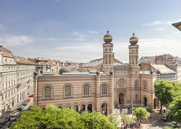 Synagogue Apartment Dohany